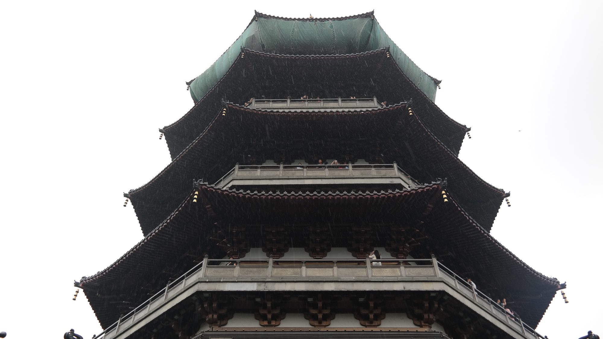 Leifeng Pagoda (雷峰塔)